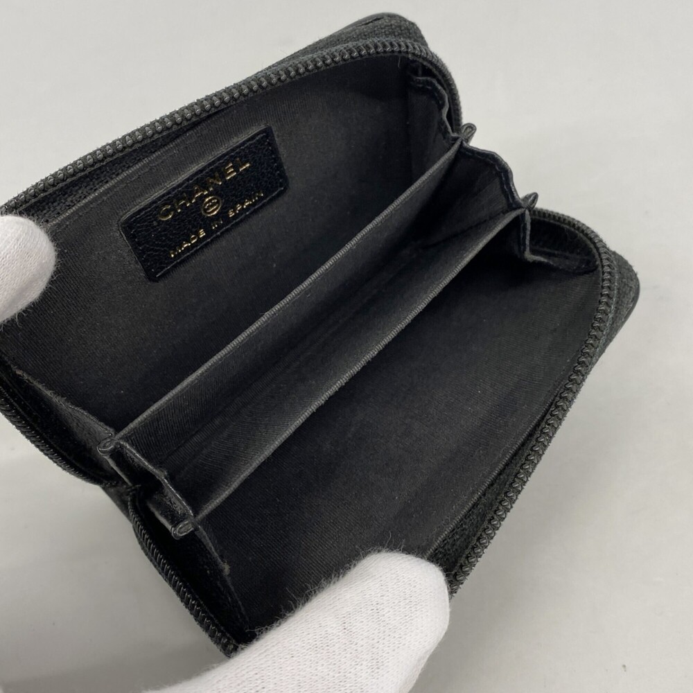 CHANEL Black Lambskin Leather Wallet - Picture 3 of 8